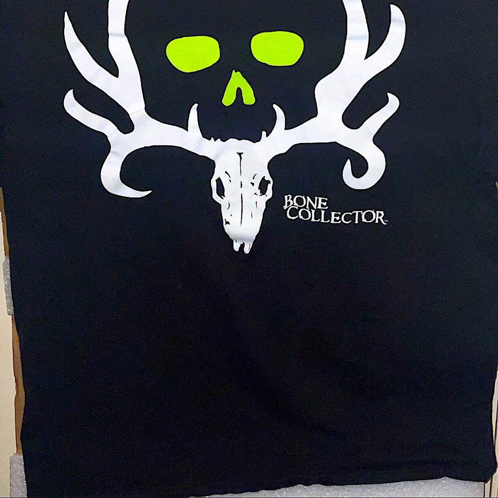 Bone Collector XL Black Lightweight Cotton Graphic Tee